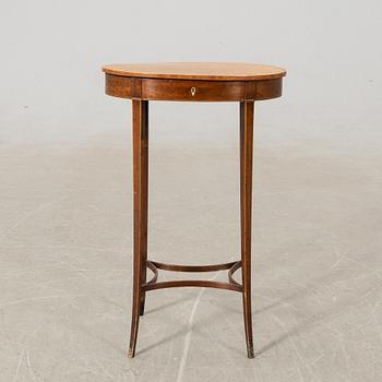 Sybord Sengustavianskt 1800-talets första hälft.