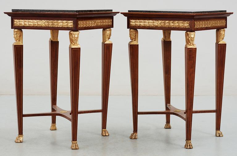 BORD, ett par, empirestil, tidigt 1900-tal.