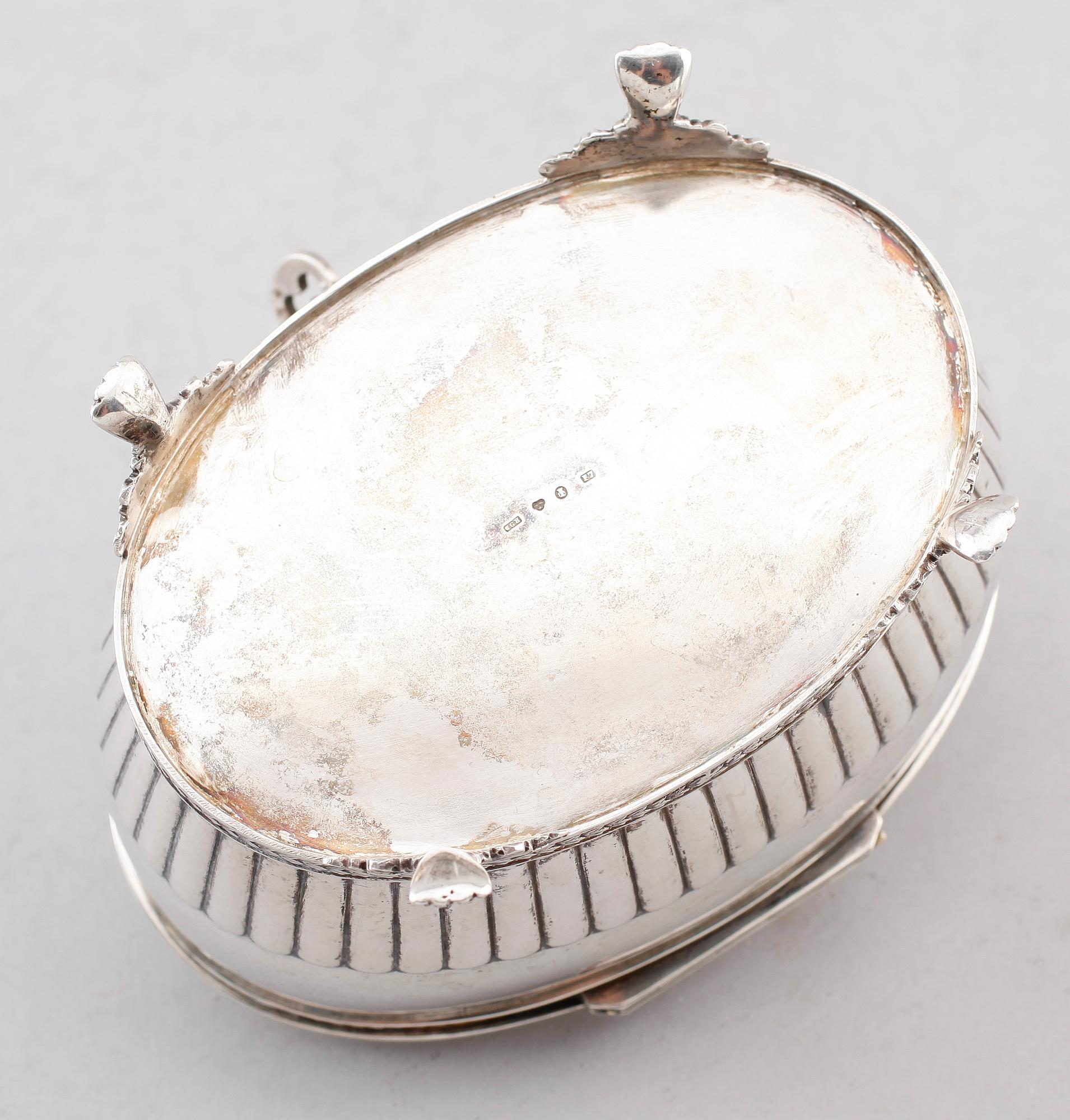 SOCKERSKRIN, silver, CG Hallberg, Stockholm 1908. Vikt ca 498 gram.
