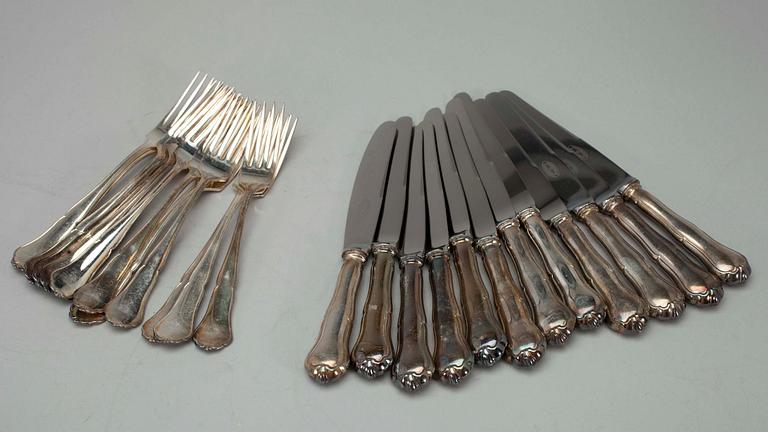 BORDSBESTICK, silver, Chippendale, 12+12
Aurankultaseppä Åbo 1960.
