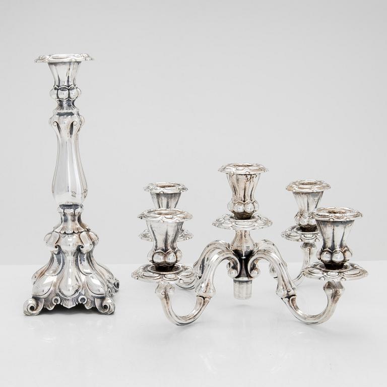 Kynttelikkö, hopeaa, Kultakeskus, Hämeenlinna 1965.