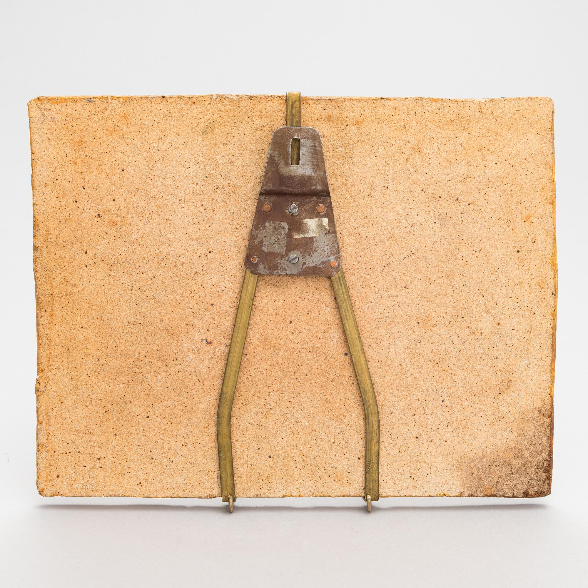 Francesca Mascitti-Lindh, A stoneware relief, signed F. Lindh Arabia.