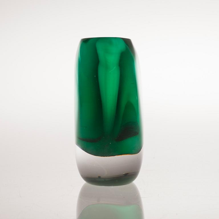 VAS, glas, Kosta, Vicke Lindstrand, signerad och numrerad.