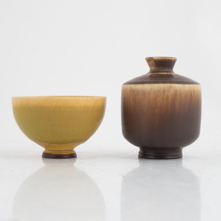 Berndt Friberg, a stoneware bowl and vase, Gustavsberg Studio, 1975.