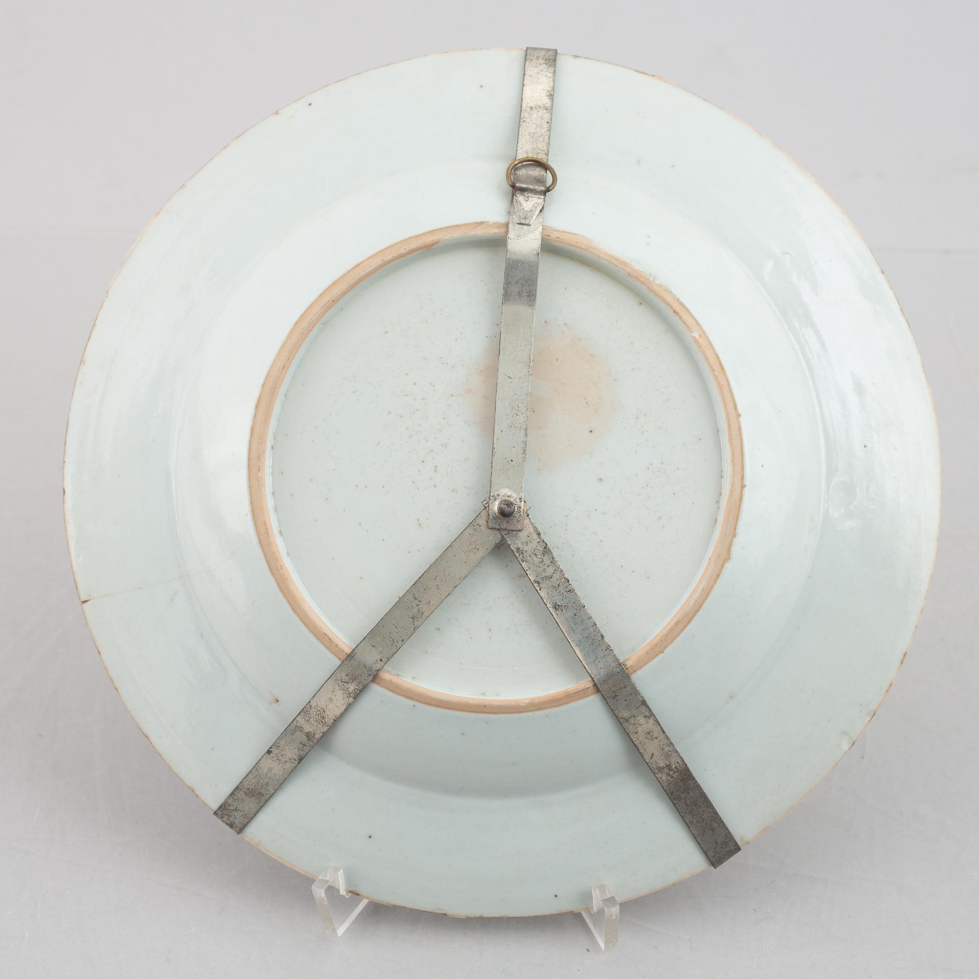 A pair of famille rose double peacock dishes, Qing dynasty, 18th century.