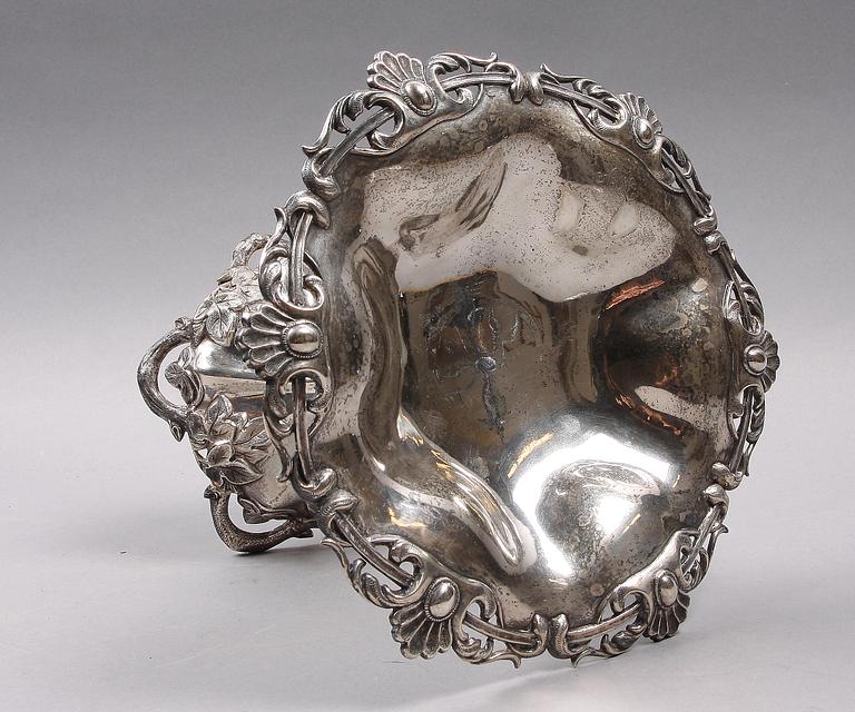 UPPSATSSKÅL, silver, nyrokoko, Gustaf Theodor Folcker. 1800-talets andra hälft.
