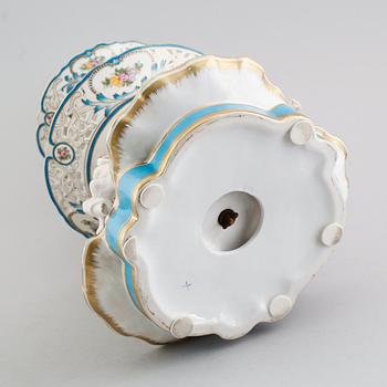 BORDSUPPSATS, porslin, sent 1900-tal.