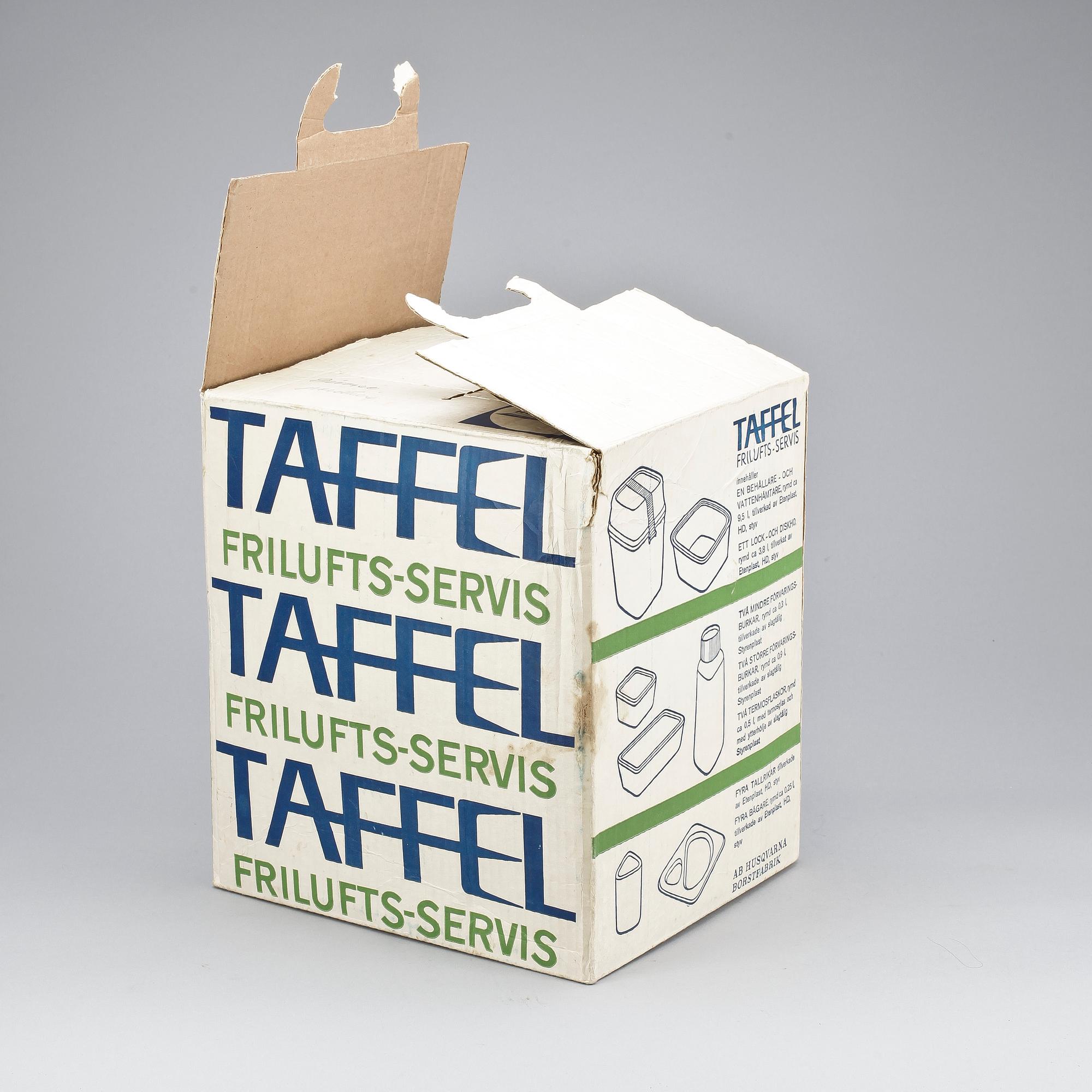 FRILUFTSSERVIS, 15 delar, eten- o styrenplast, "Taffel", Sigvard Bernadotte & Acton Björn, Husqvarna.