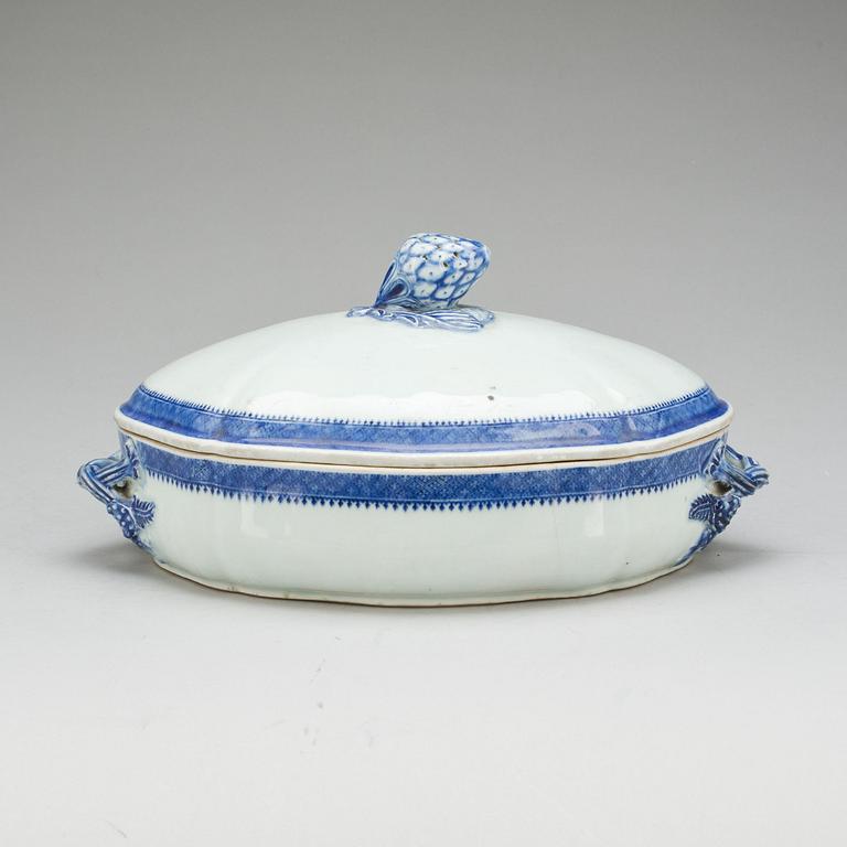 LOCKTERRIN, porslin, Kina, Jiaqing (1796-1820).