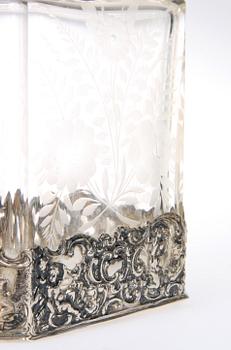 KARAFF, glas samt silver, C.G Hallberg, 1900-talets första hälft.