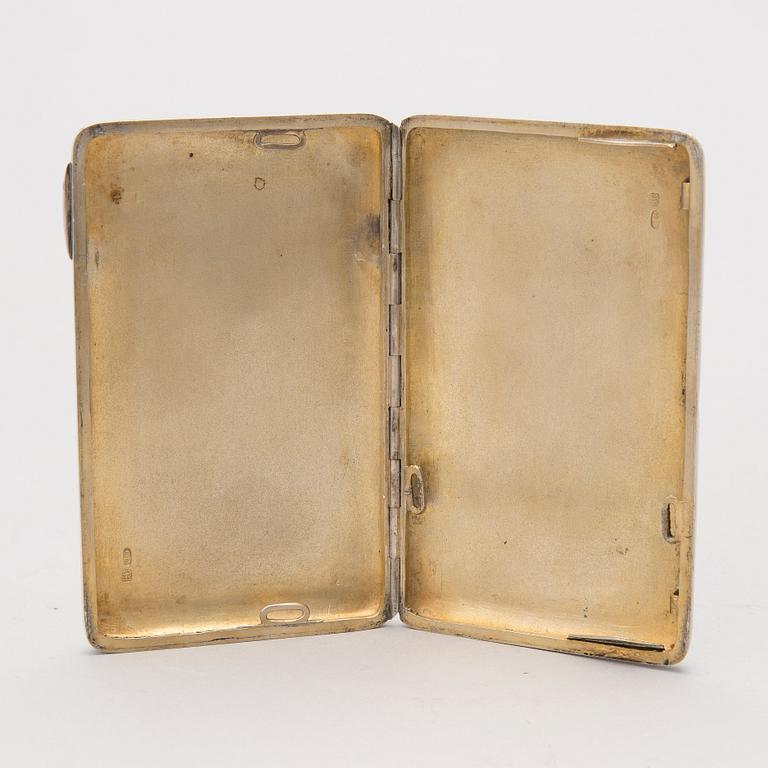 CIGARETTETUI, silver, Moskva 1908-1926.