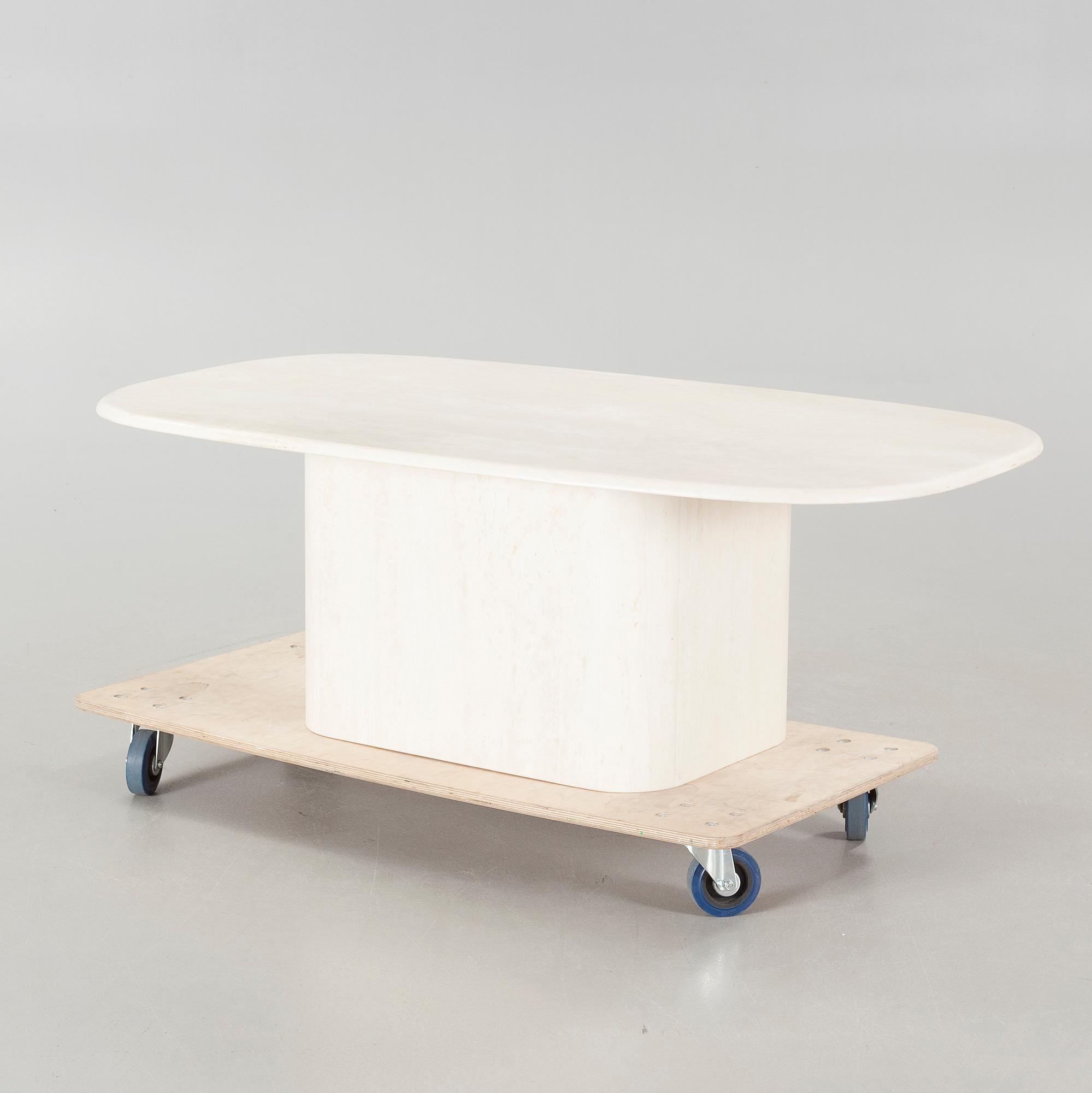 A sofa table, second half of the 20th century.