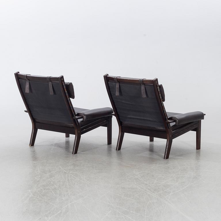 FÅTÖLJER, ett par möjligen Norge 1900-talets andra hälft.