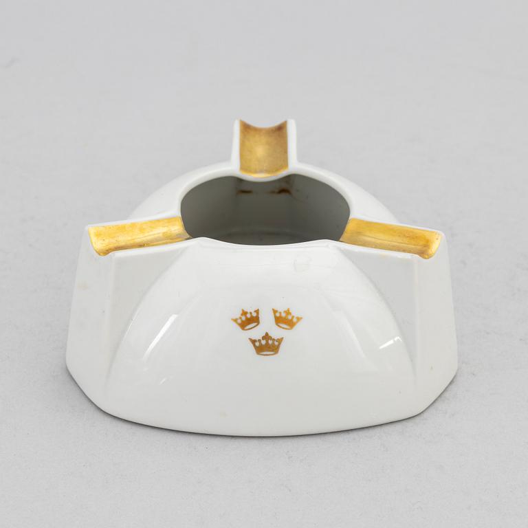 A collection of items from The Swedish America Line.