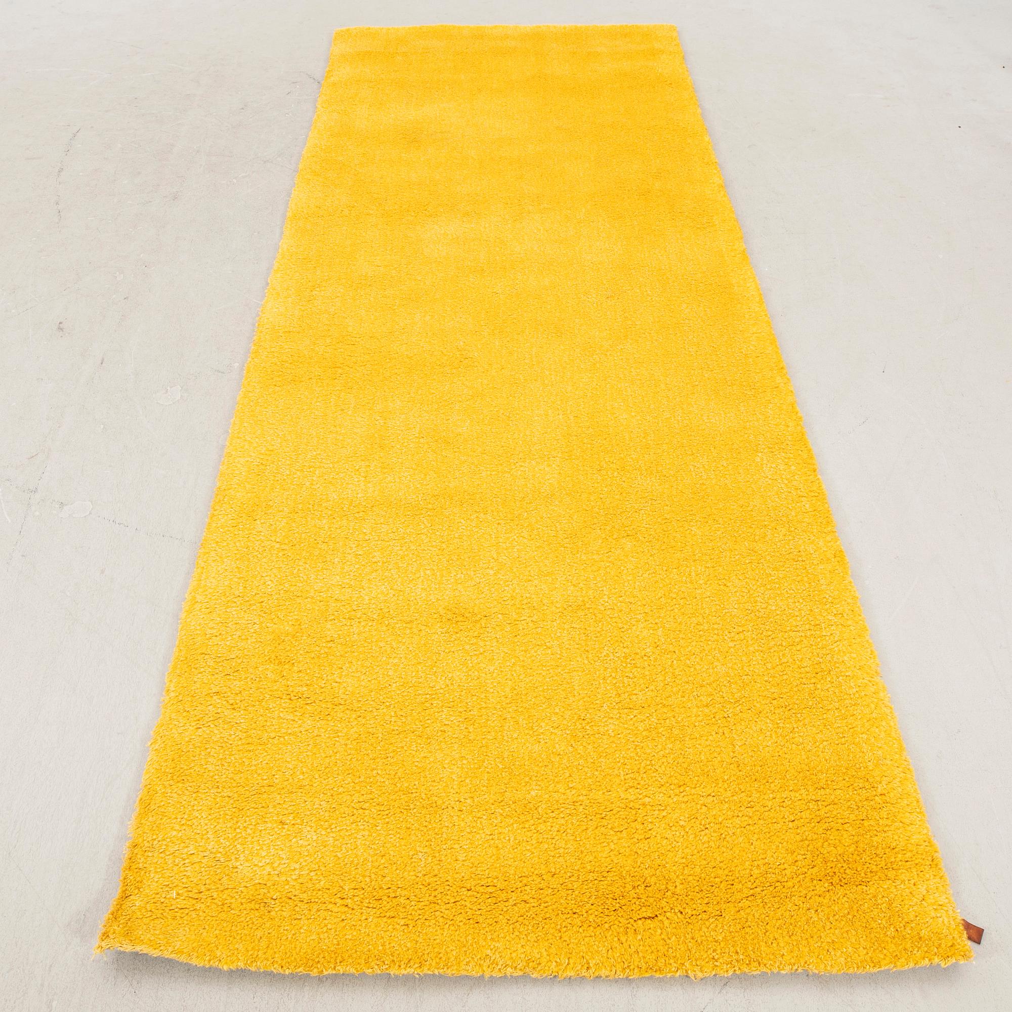 Matta Kasthall "Stubb special" tuffad ca 318x118 cm.