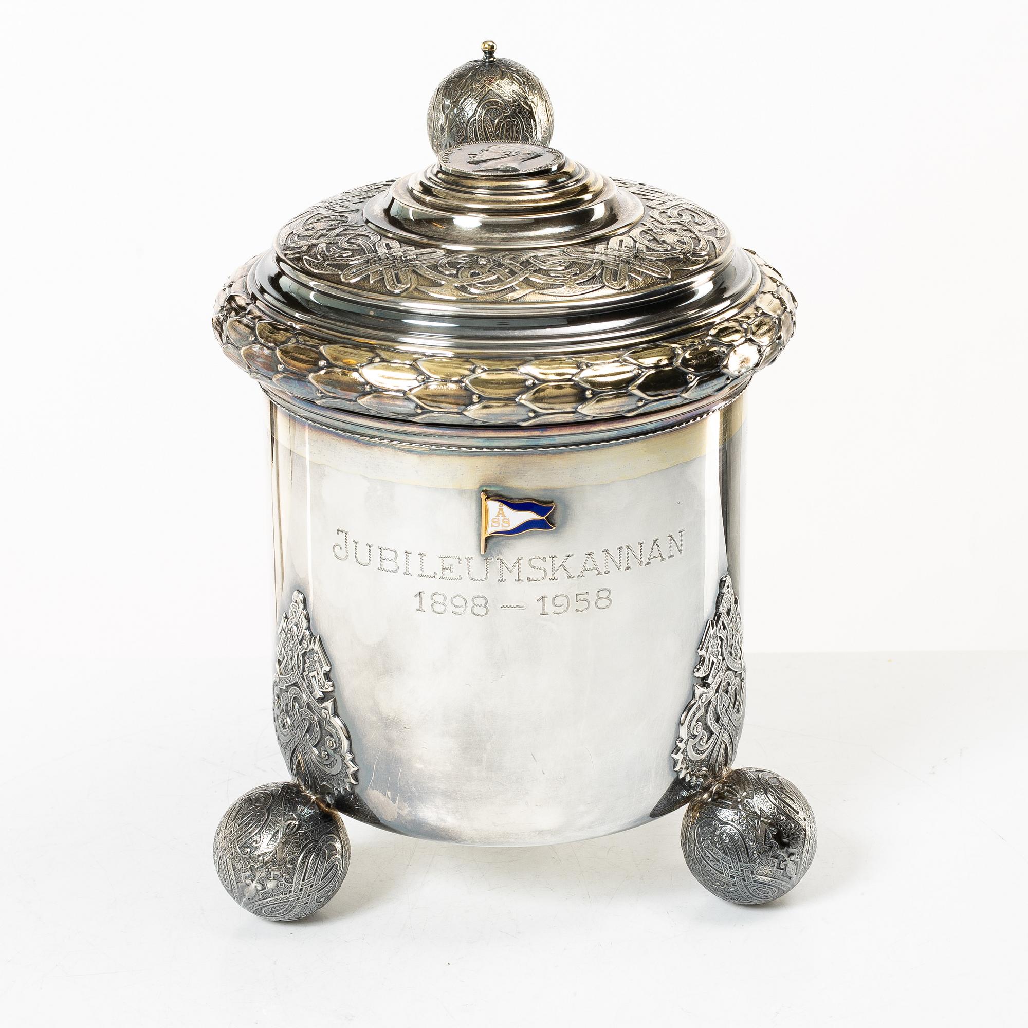 C.G. Hallberg, A silver tankard, Stockholm 1952.