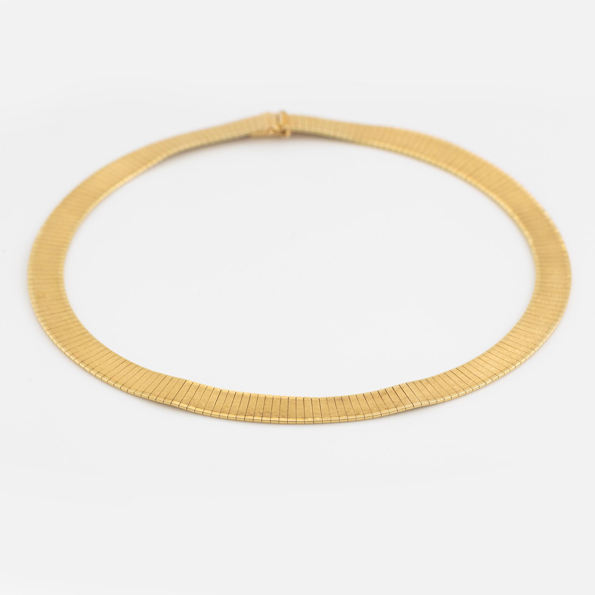 18K gold necklace.