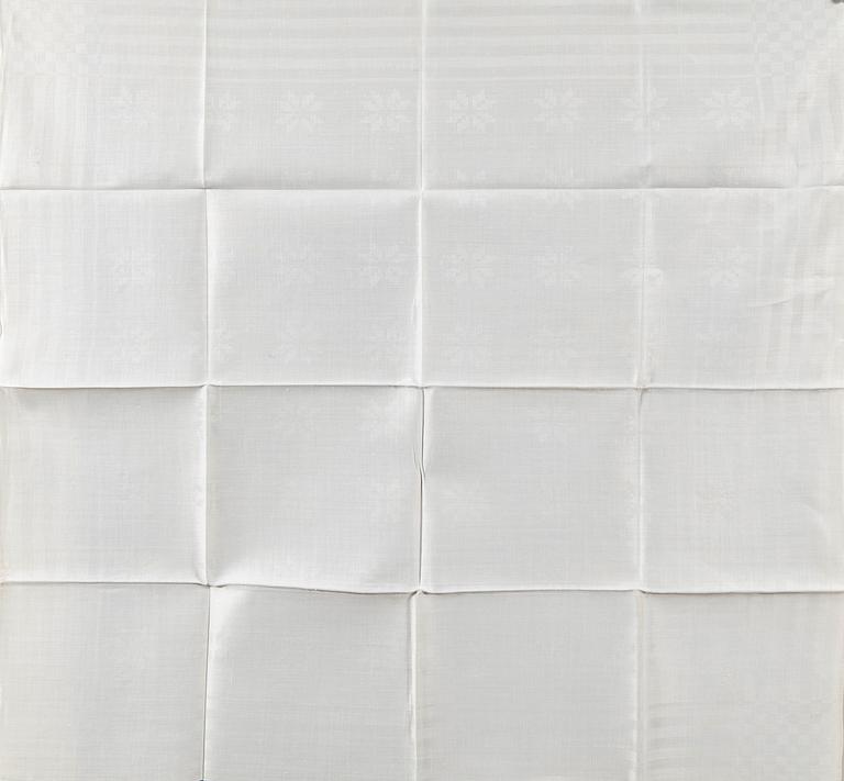 Napkins, 16 pcs, first half of the 20th century, approx. 82x86 cm.