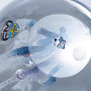 Six glass paperweights, including Robert Eickholt, USA, 1985, & Caithness of Scotland.