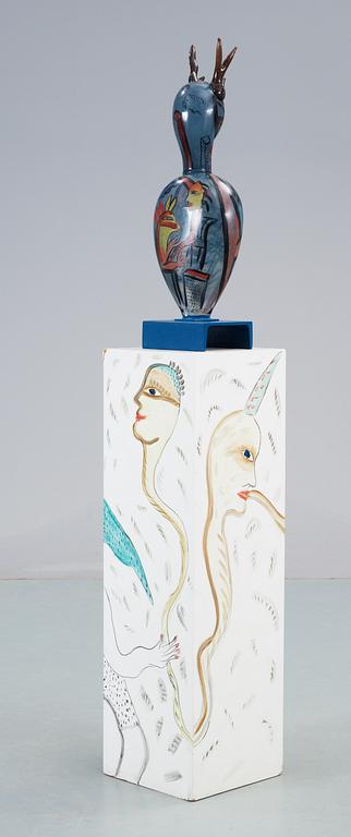 An Ulrica Hydman-Vallien painted glass sculpture, Kosta Boda, Sweden 1986.