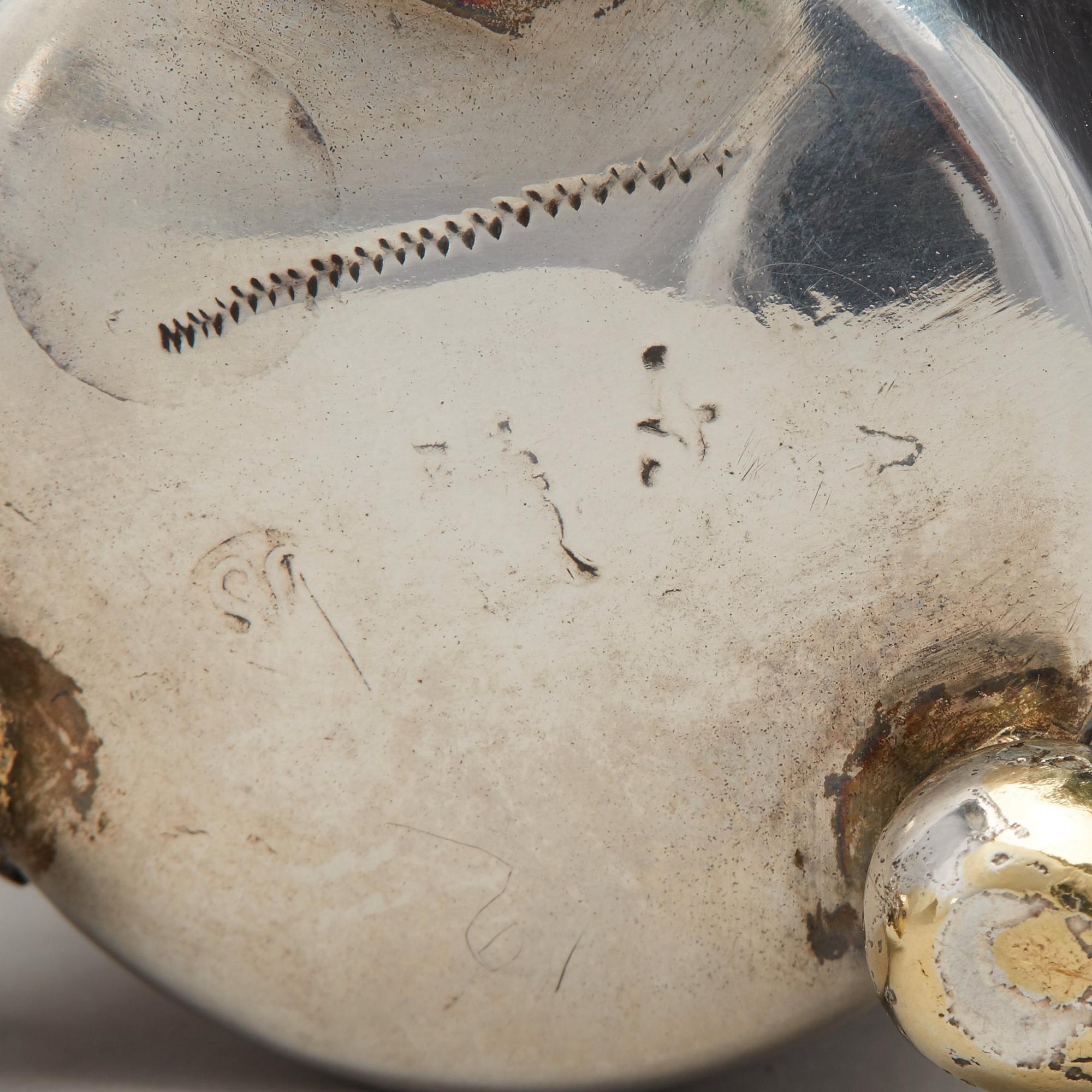 Johan Lorenz Starin, miniatyrdryckeskanna, silver, Stockhom 1742. Senbarock.