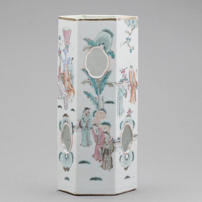 PERUKVAS, porslin, Kina, sent 1800-tal.