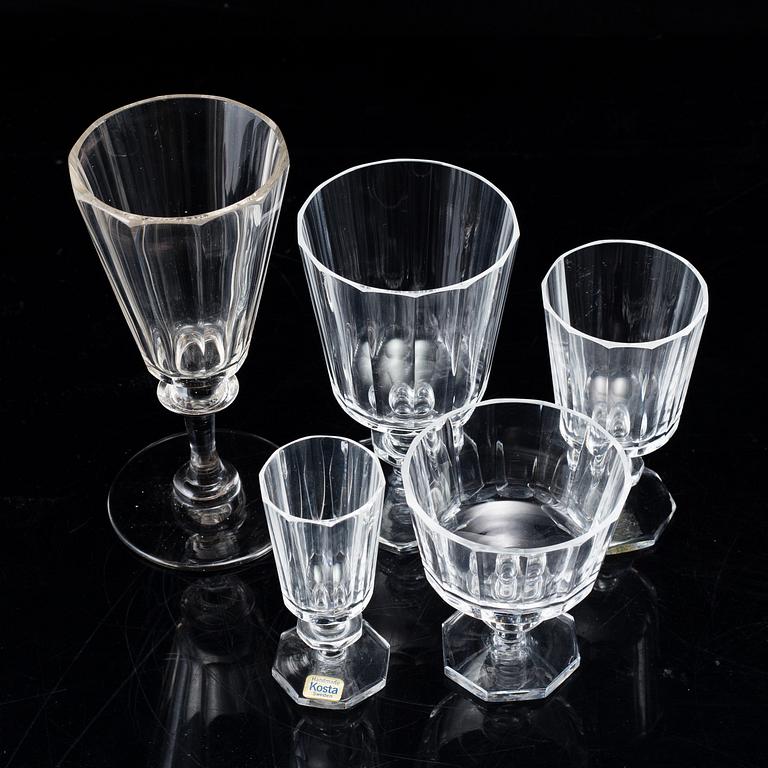ELIS BERGH, a 'Karlberg' part glass service, Kosta (67 pieces).