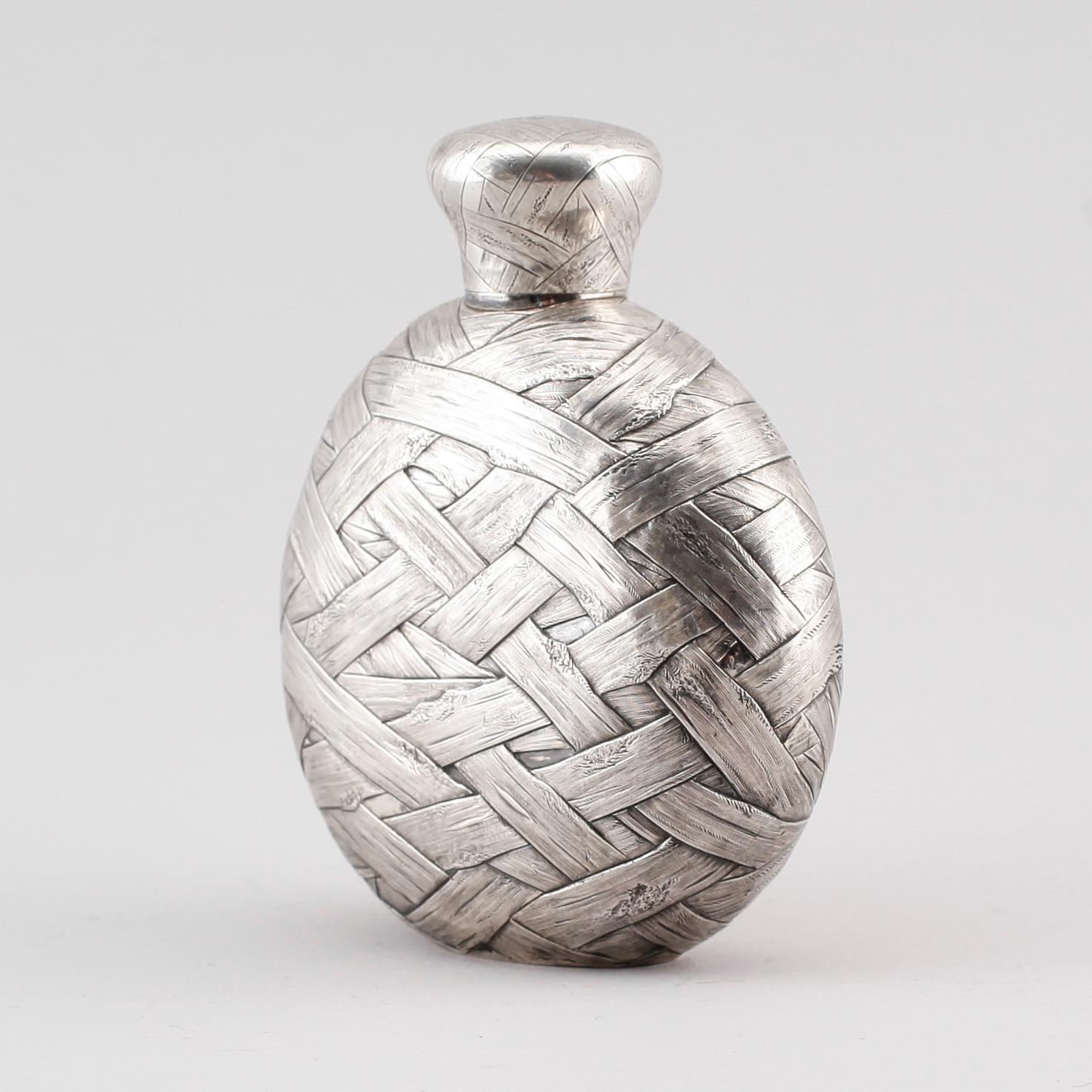 FICKPLUNTA, silver, S:t Petersburg, 1800-/1900. Vikt ca 224 g.