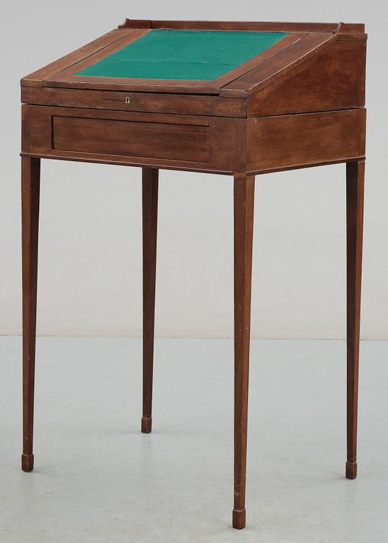 SKRIVPULPET, sengustaviansk, omkr 1800.