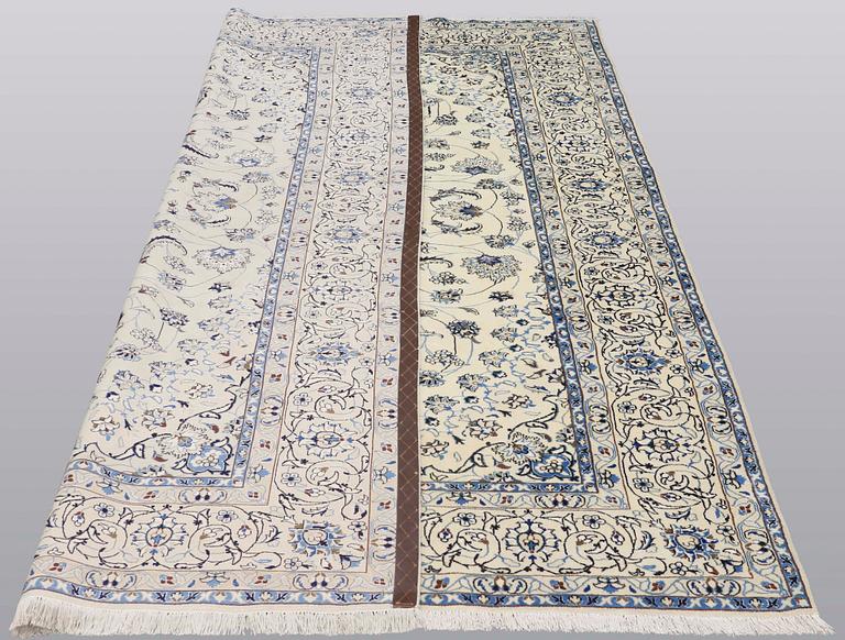 Matta, Nain part silk, sk 9LAA, ca 500,000 knutar/kvm, 296 x 191 cm.