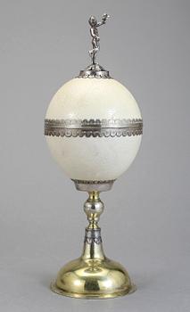POKAL, silver och strutsägg, otydliga stämplar, 1800-tal.