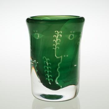 An Ingeborg Lundin Ariel glass vase, Orrefors 1970.