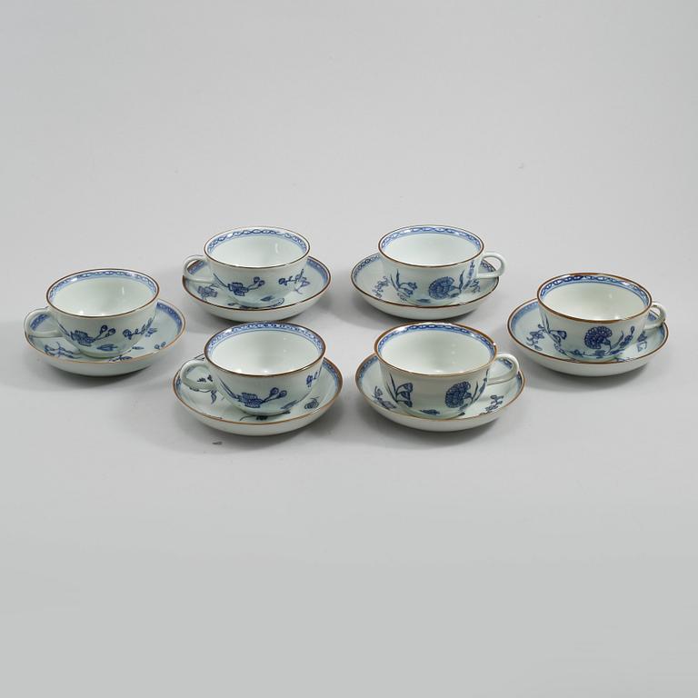 KAFFEKOPPAR med FAT, 12 st, porslin, "Nejlika", ur IKEAS 1700-tals serie, 1990-tal.