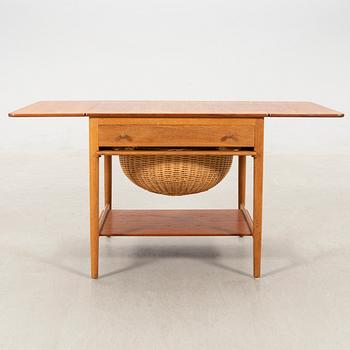 Hans J. Wegner,.