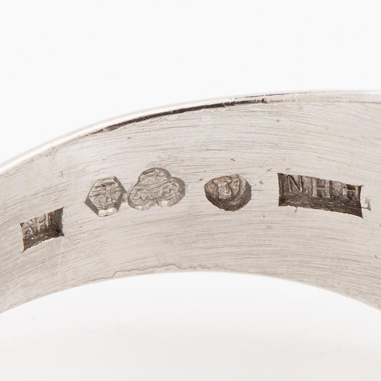 Ring in platinum set with a round brilliant-cut diamond, Harry Hermansson Stockholm 1958.