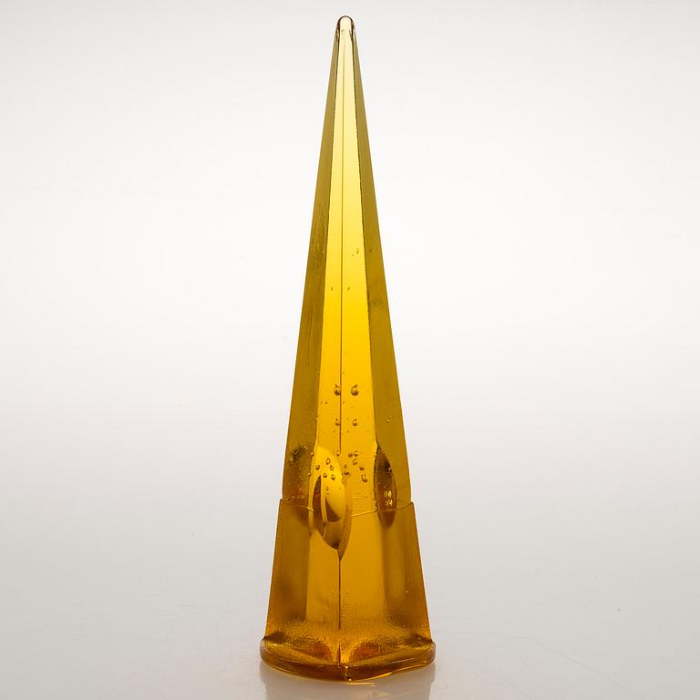 OIVA TOIKKA, an art glass signed Oiva Toikka Nuutajärvi.