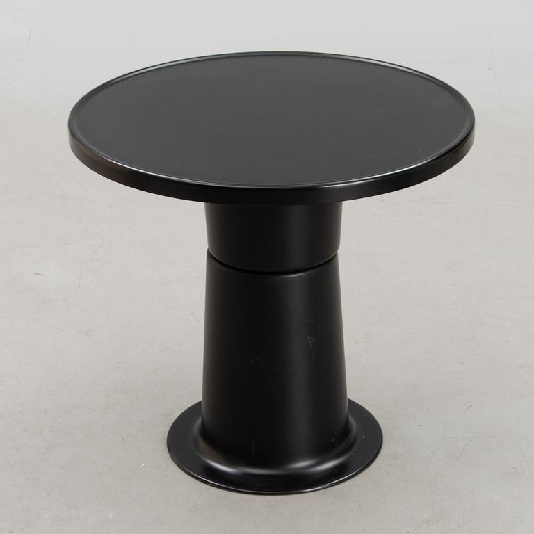 A 1970s 'Saturnus' 659 table for Haimi Finland.