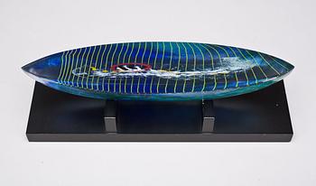 SKULPTUR, glas, Bertill Vallien, Kosta Boda Atelier -19, signerad och numrerad 801015/500.