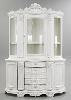 SKÄNK, barockstil, modern tillverkning.