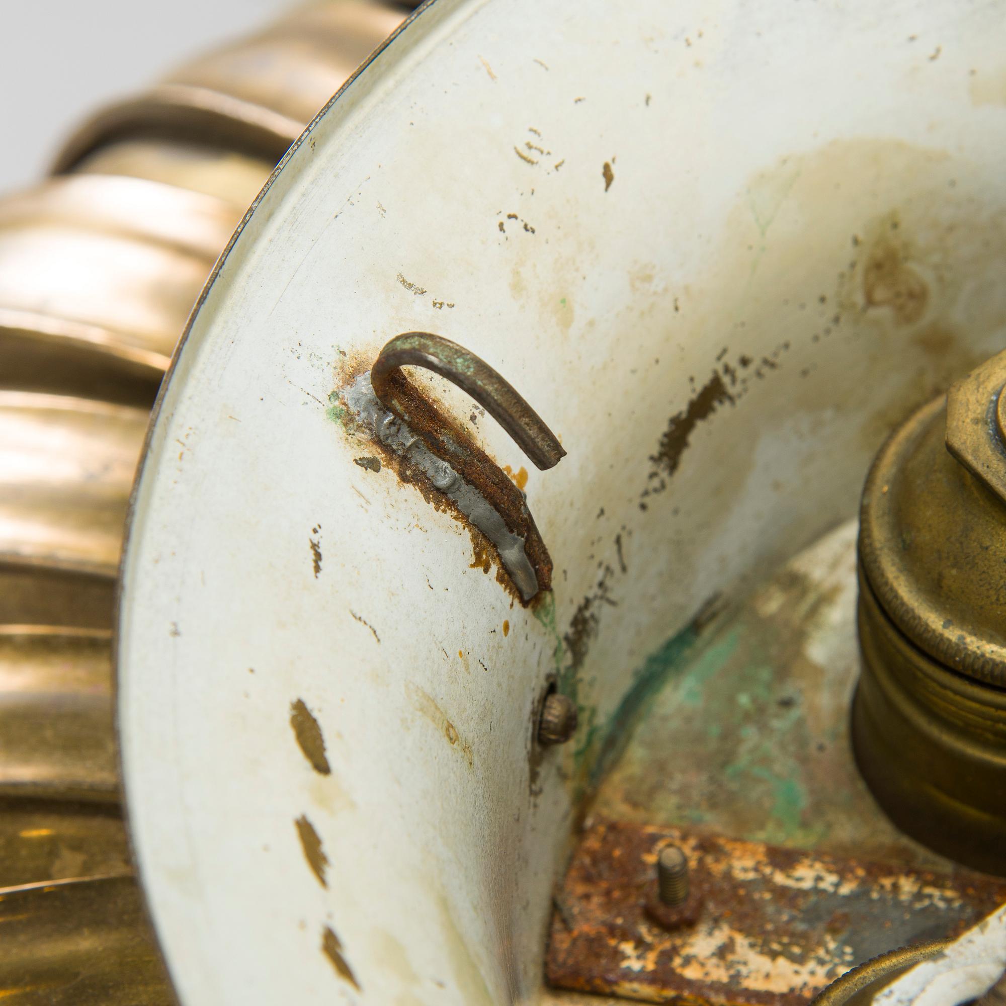 Paavo Tynell, a 1930s '1926' lamp shade / pendant light for Taito.