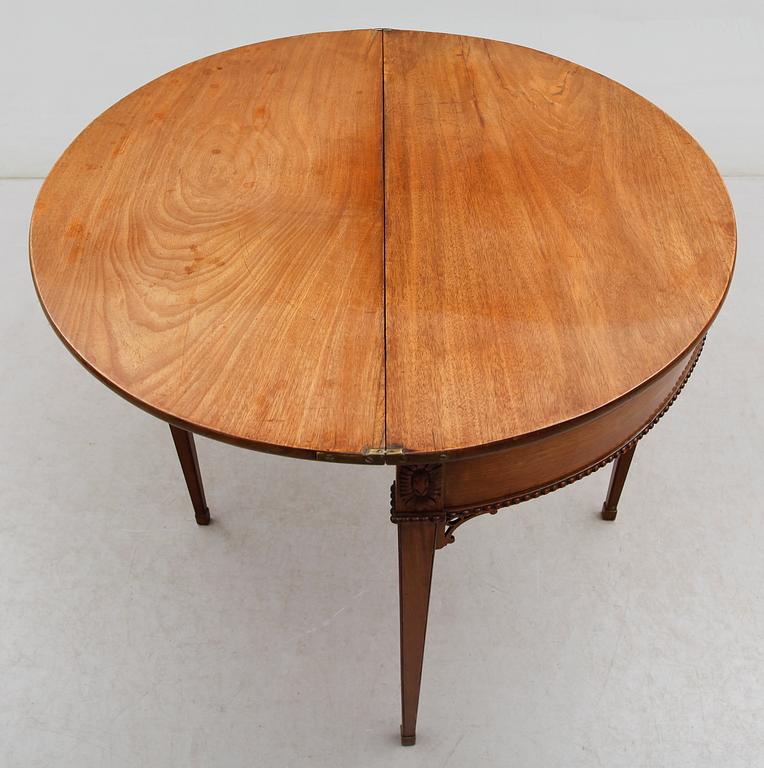 SPELBORD. Sengustavianskt stockholmsarbete, 1700-talets slut.