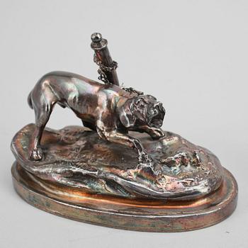 BREVPRESSAR/SKULPTURER, 3 st, gjutjärn, vitmetall, glas, 1800/1900-tal.