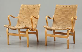 KARMSTOLAR, ett par, "Eva", Bruno Mathsson för firma Karl Mathsson, Värnamo, 1900-talets andra hälft.