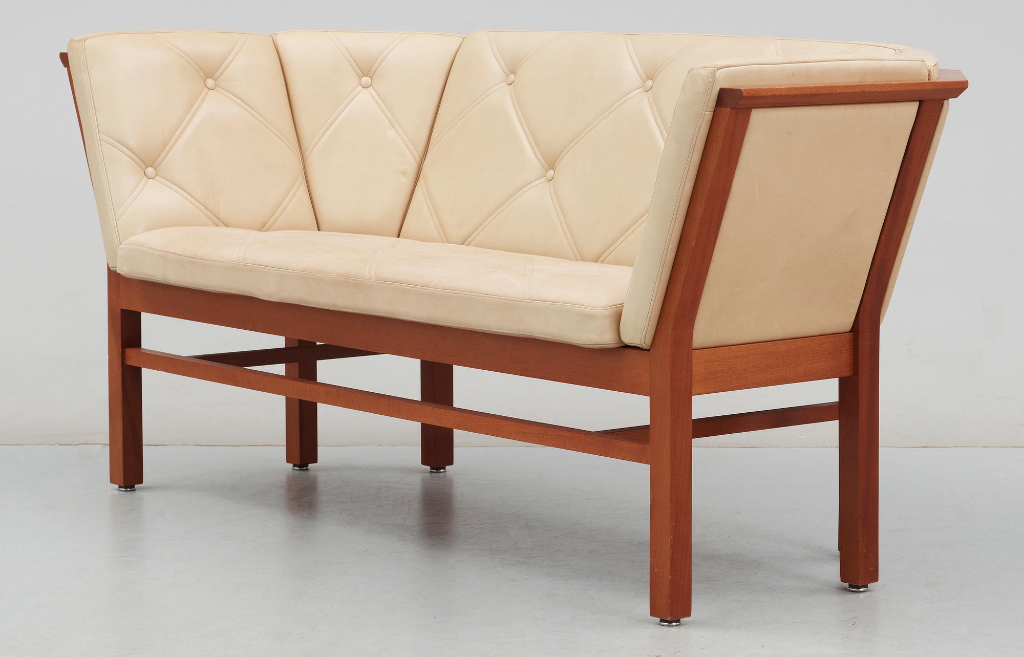 SOFFA, modell Skyline, Bernt Andersson, Skandi-form, 1989.