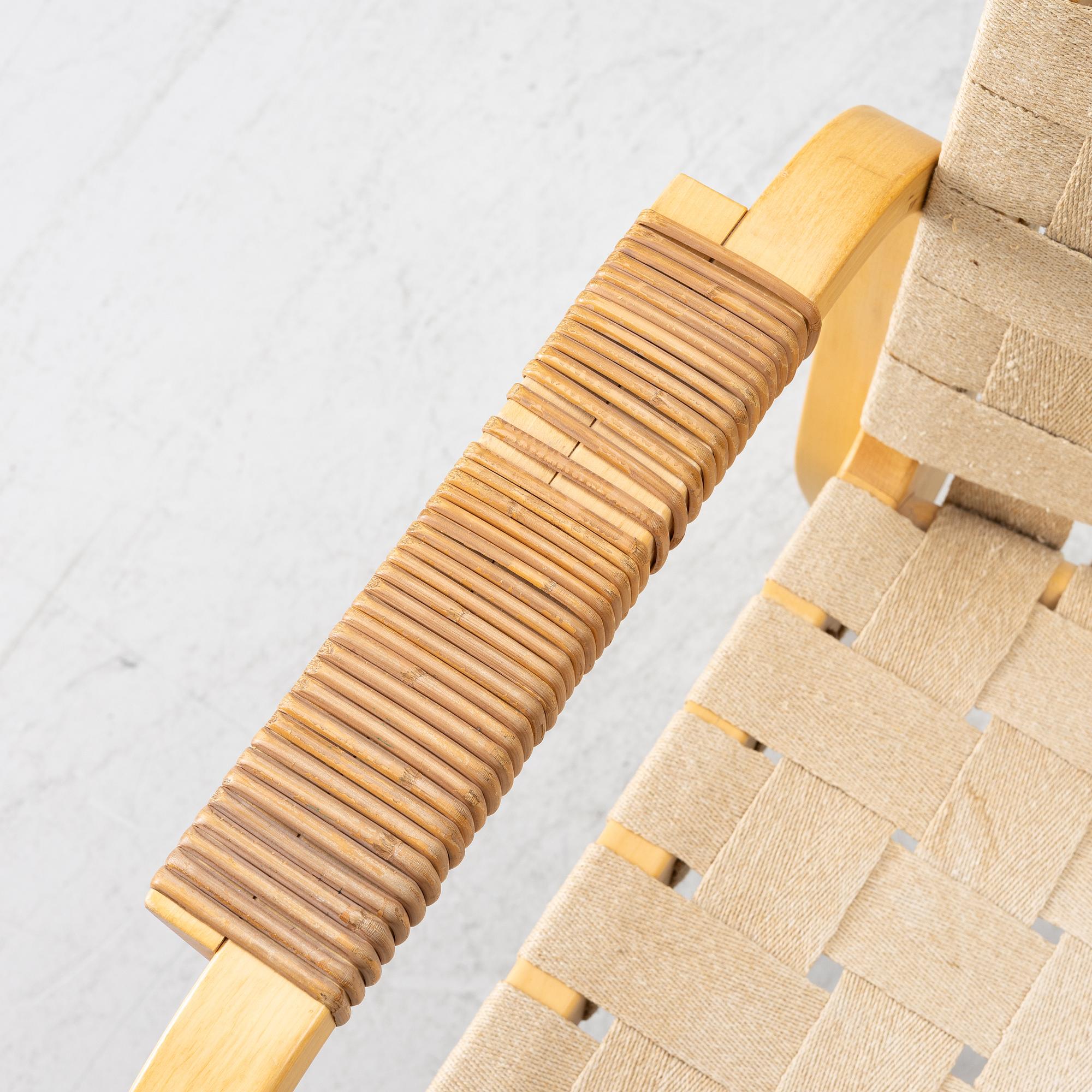 Alvar Aalto, karmstolar, ett par, modell 45, Artek, Finland.