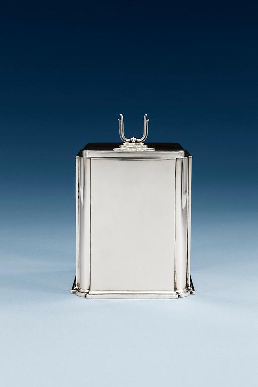 AN ATELIER BORGILA sterling lidded jar, Stockholm 1950.