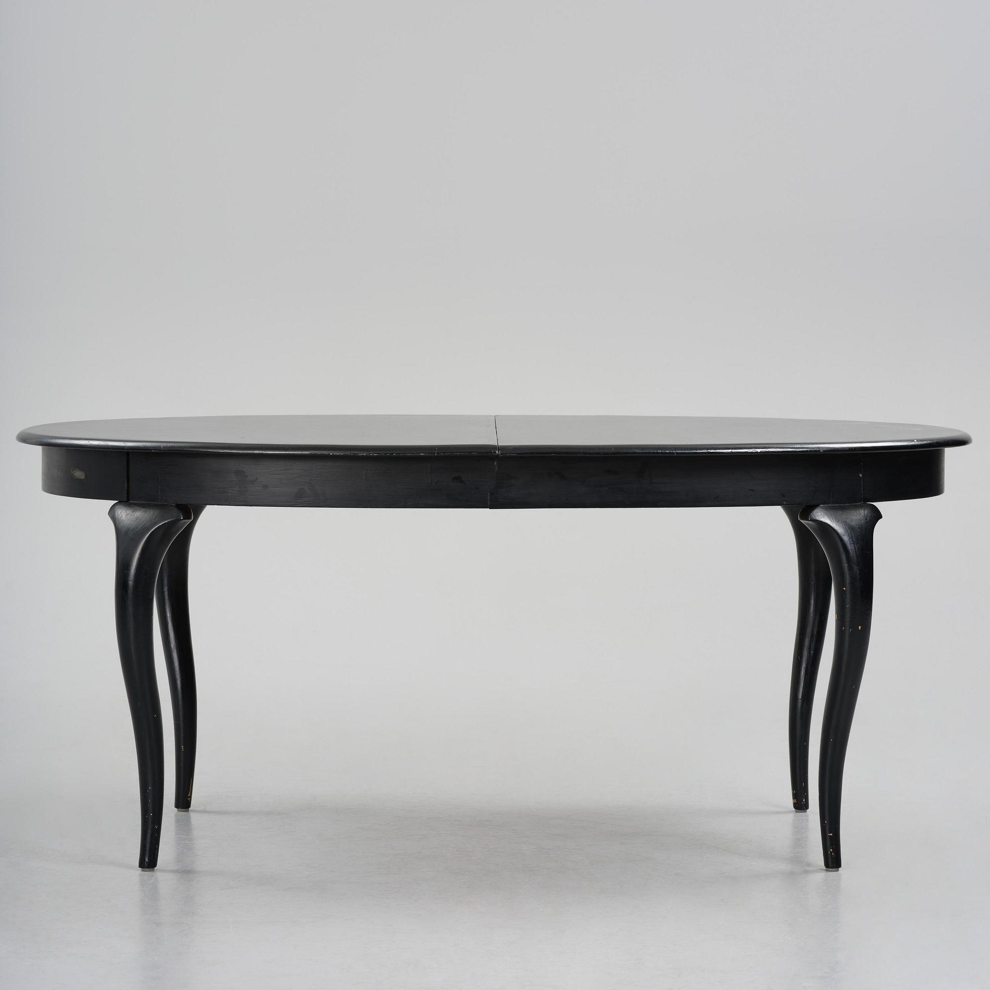 Uno Åhrén, a Swedish Grace dining table, 1920s.