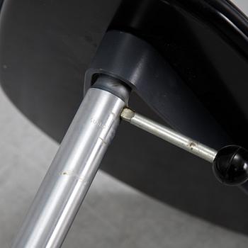 Toshiyuki Kita, bord, "Kick", Cassina, Italien, modell lanserad 1983.