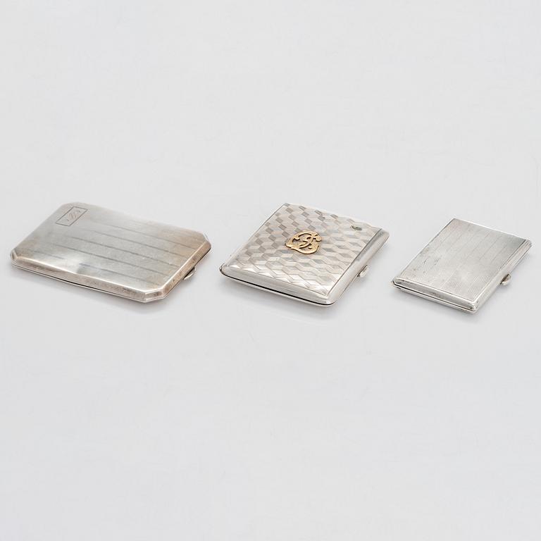 Cigarettetuier, 3 st, silver, bl a Ernst Gideon Bek, Tyskland,  1920-30-tal.