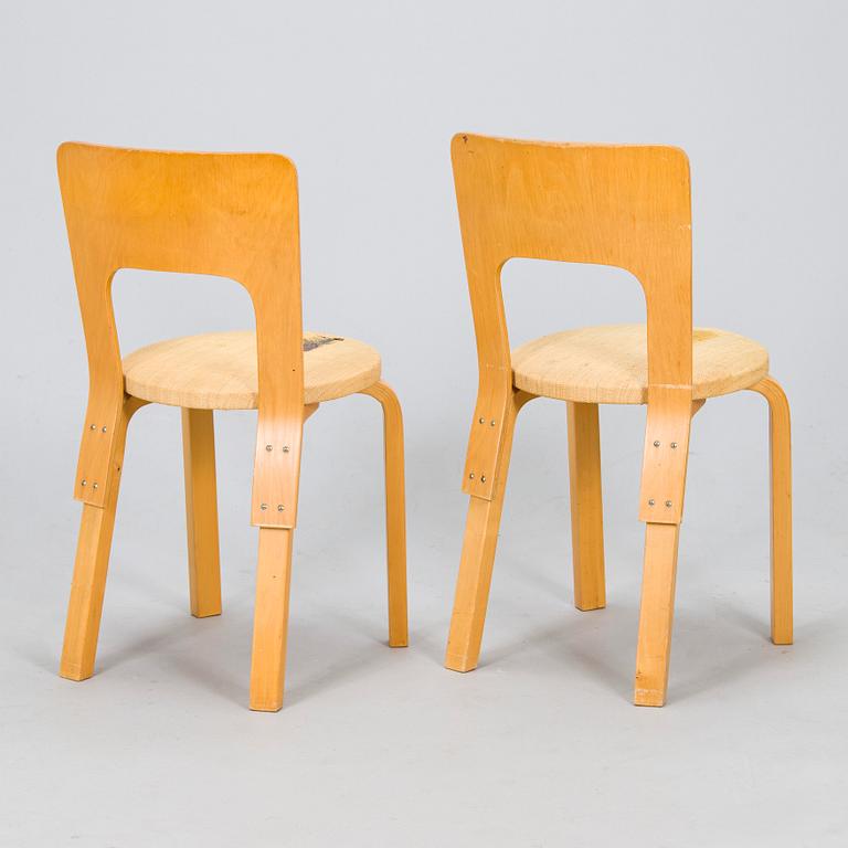 Alvar Aalto, stolar, ett par, modell 66, Artek 1960-tal.